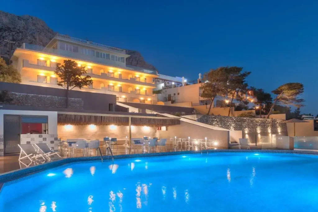 carian hotel
