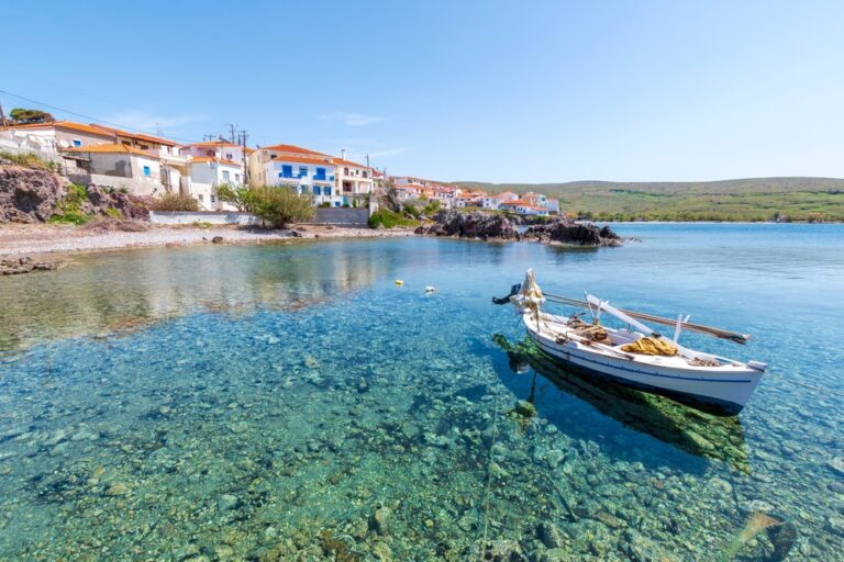 sigri,village,view,?n,lesvos,island,of,greece